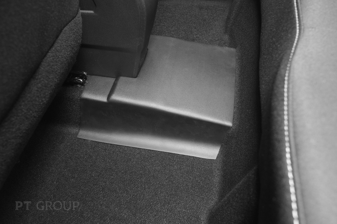 Накладки на ковролин заднего ряда (3 шт) (ABS) Renault DUSTER c 2021 - фото 3 - id-p97745889