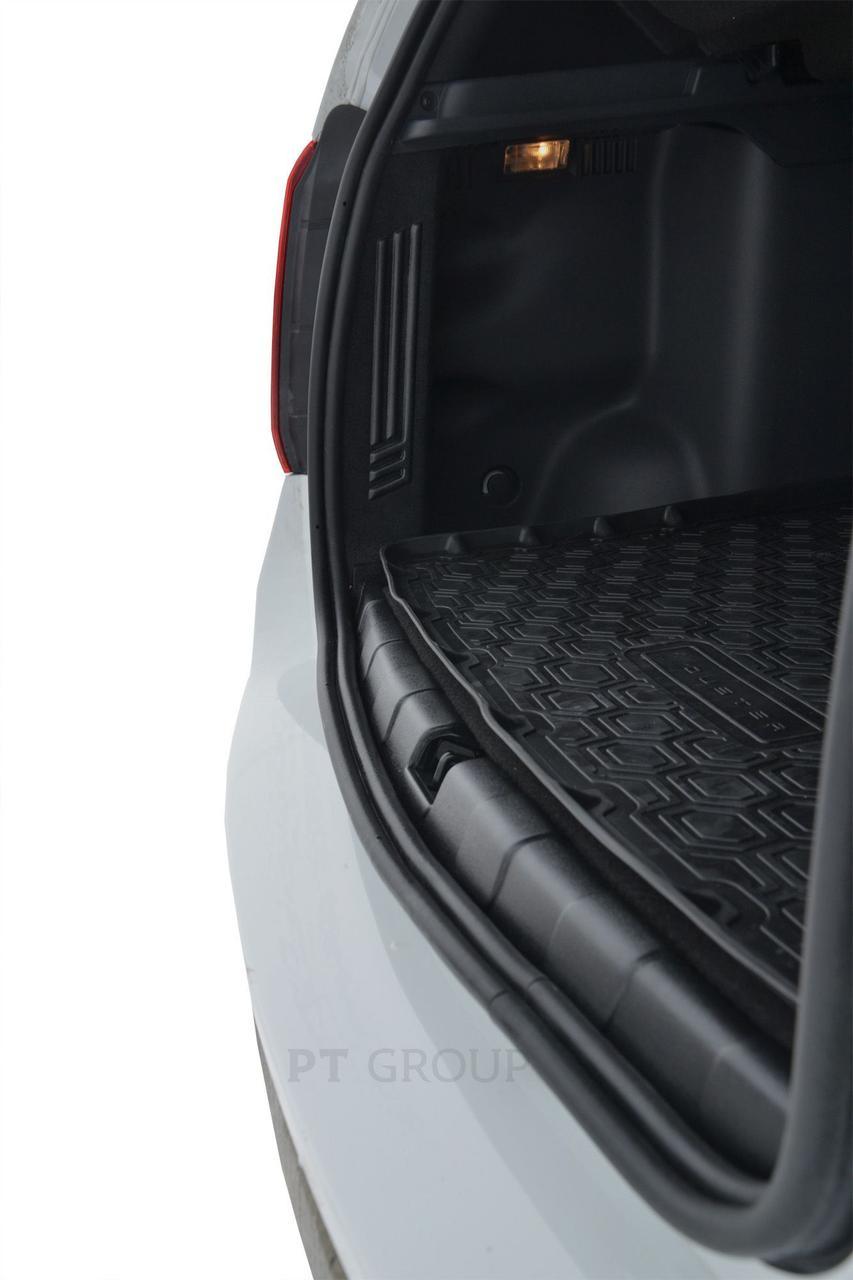 Накладка в проём багажника (ABS) Renault DUSTER с 2012-2020 - фото 5 - id-p97745940