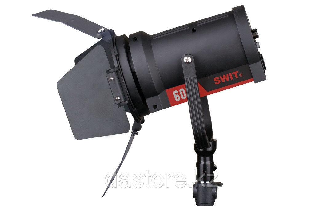 SWIT FL-C60D Направленный светодиодный светильник - фото 2 - id-p97746179
