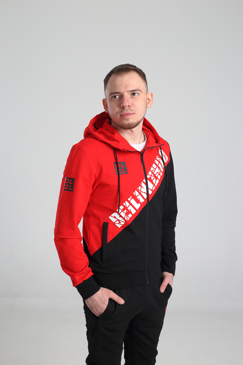 Спортивный летний костюм