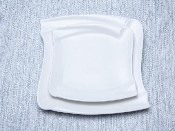 Тарелка "квадрат новинка" диаметр 20 см посуда для ресторанов