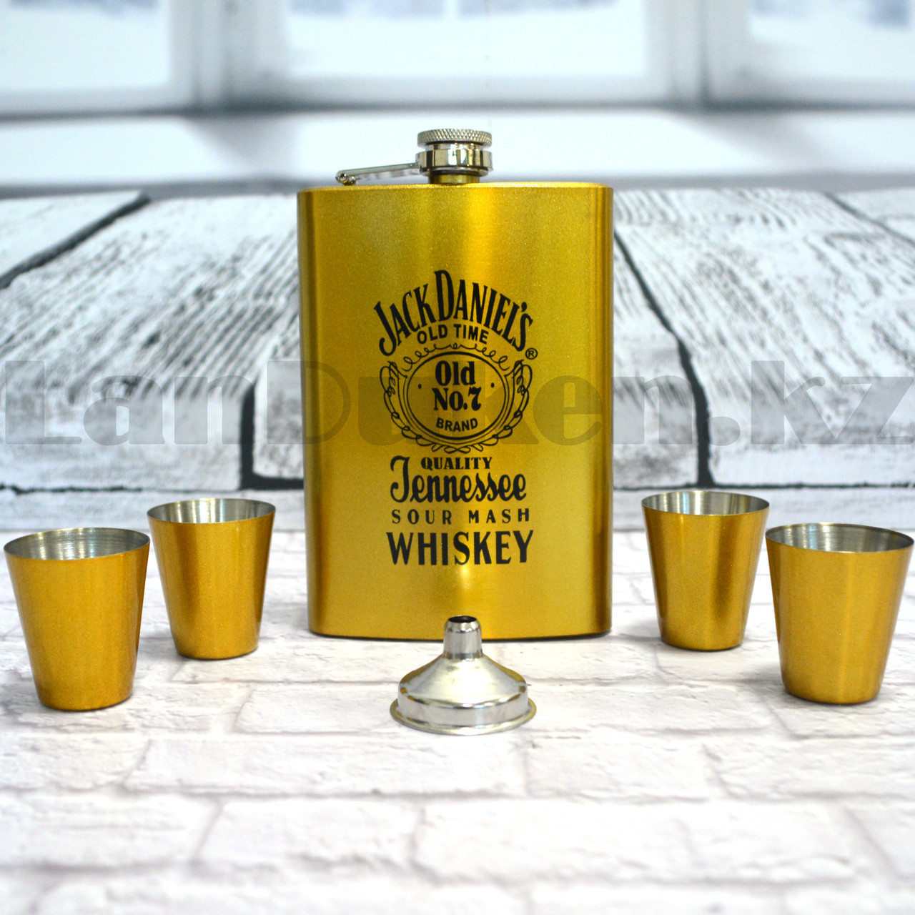 Мужской набор Jack Daniels (фляга 265 мл (9oz) 4 рюмки воронка) в подарочной коробке - фото 7 - id-p97922271