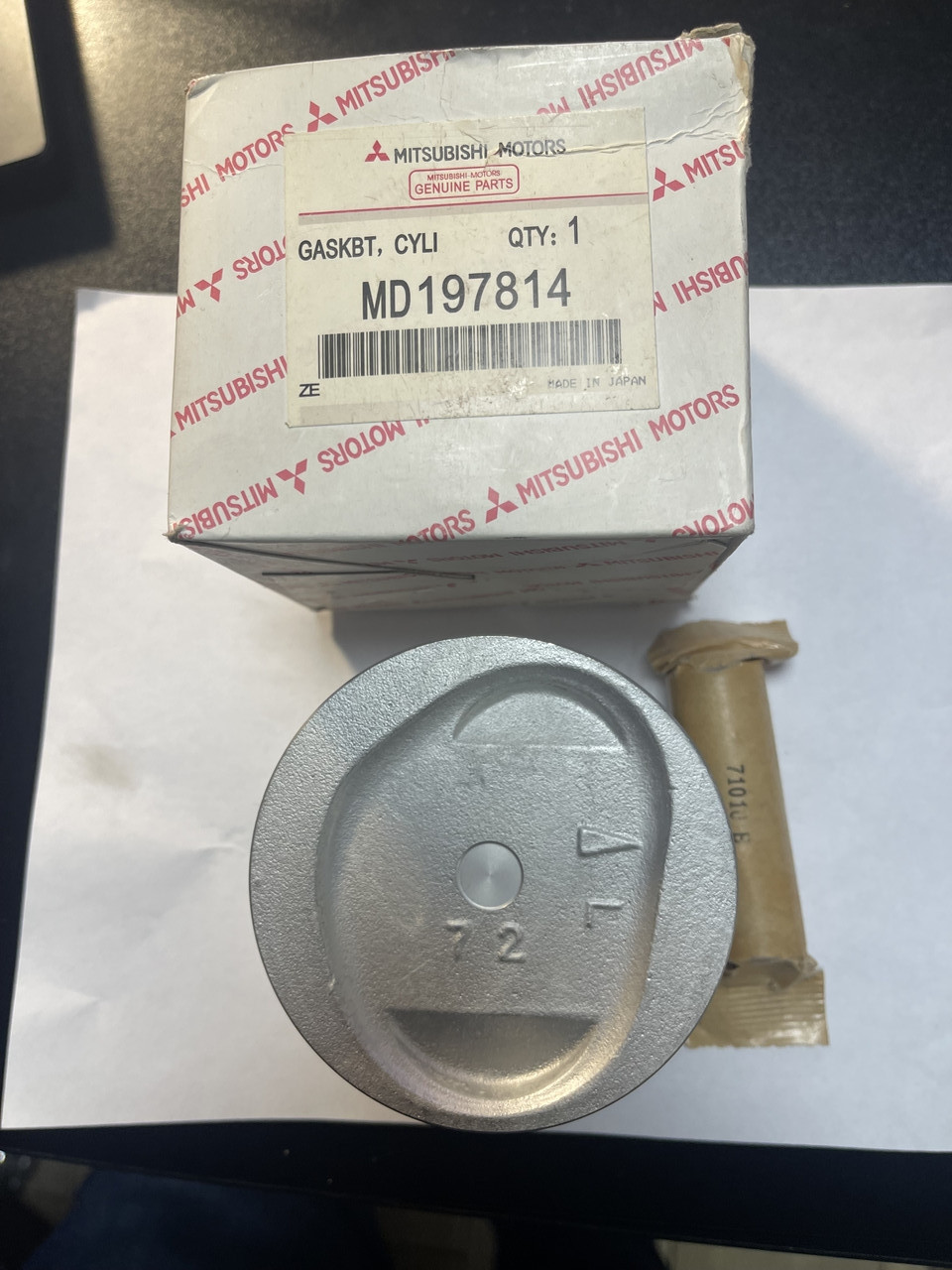Поршня MD197814 STD V43 12V LH