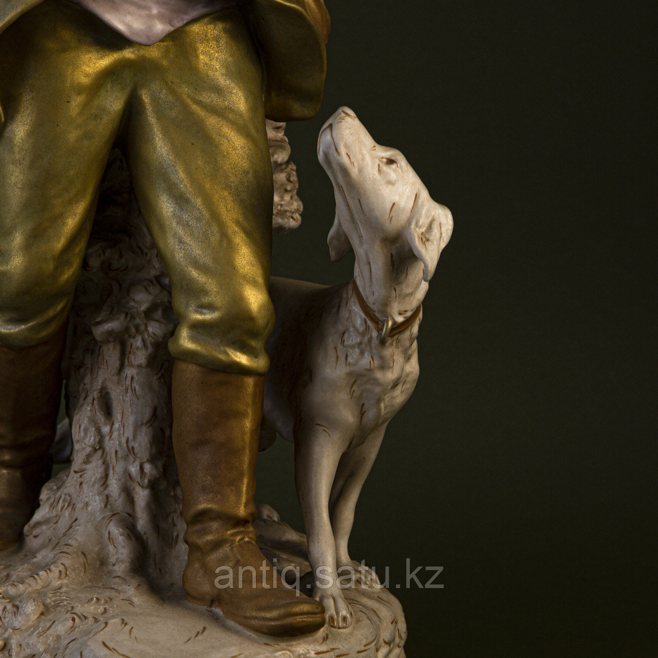 Охотник с трофеем. Фарфоровая мануфактура Royal Dux Bohemia Чехия, Богемия. До 1947 года - фото 6 - id-p98084823