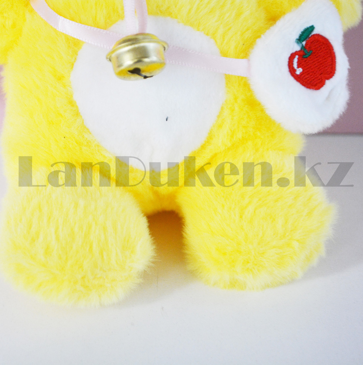Мягкая игрушка котенок в пижамке с колокольчиком желтая - фото 4 - id-p98103856
