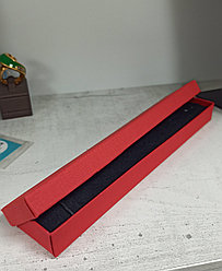 Футляр / красный, чёрный ( пр. Абая 141 )