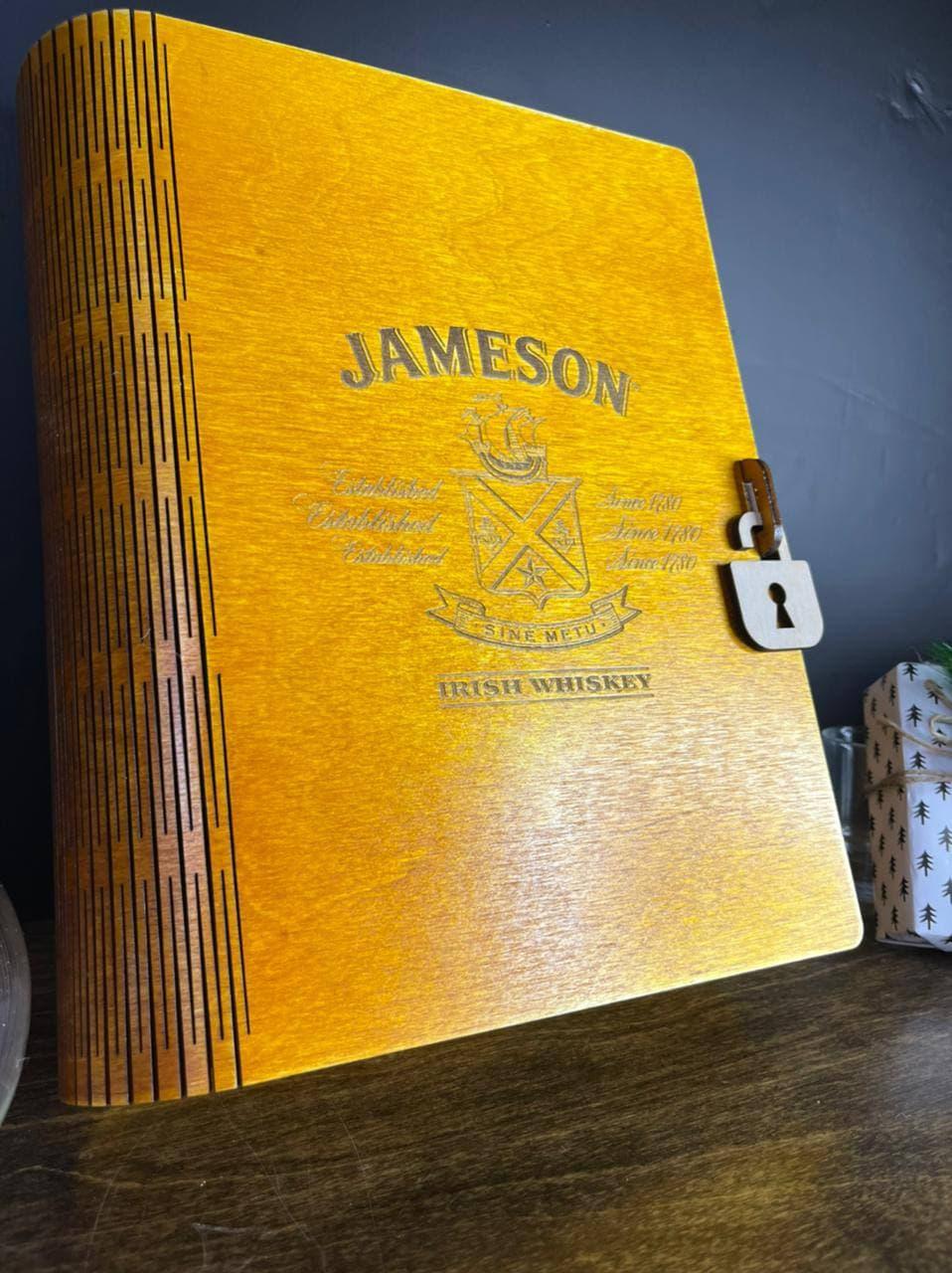 Подарочная коробка в форме книжки