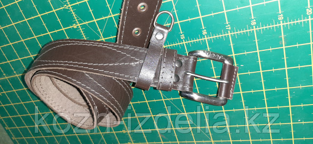 Трусиканың астынан шығып тұрған шаш