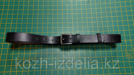 Джеймс Бондтың жалаңаш қызы