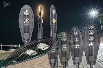 Консольный уличный светодиодный светильник 100 w СКУ Кобра