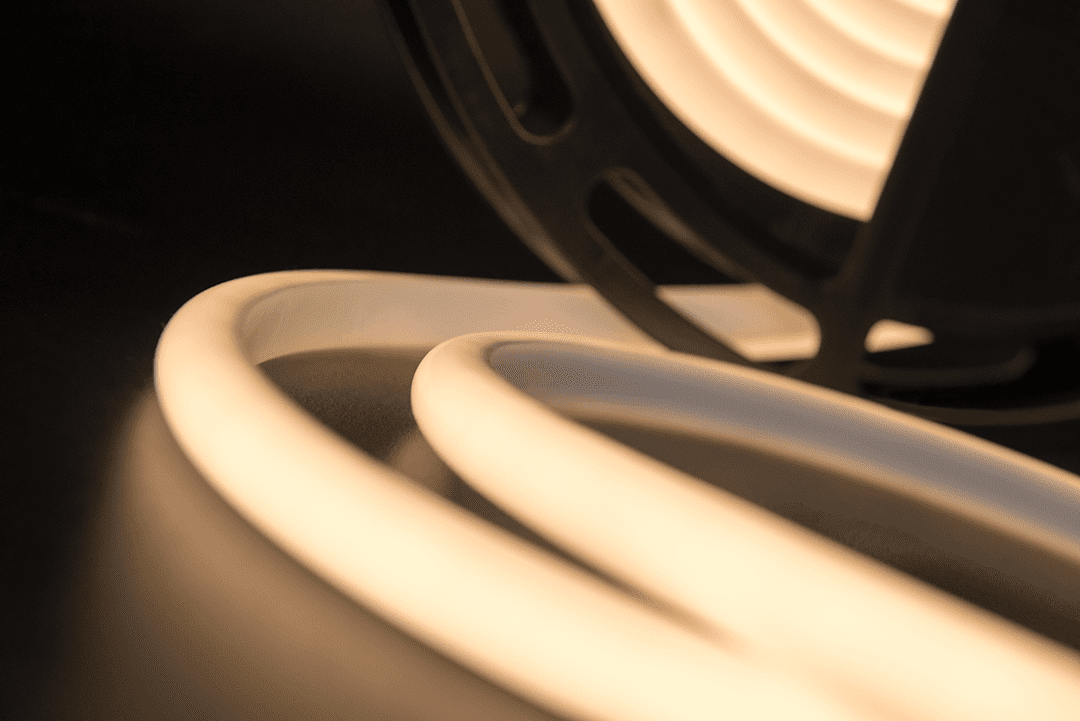 Термостойкая светодиодная лента SWG для Паровой комнаты (Тёплое свечение, 5 м, 24V, 12 Вт/м, IP68) - фото 5 - id-p98200515