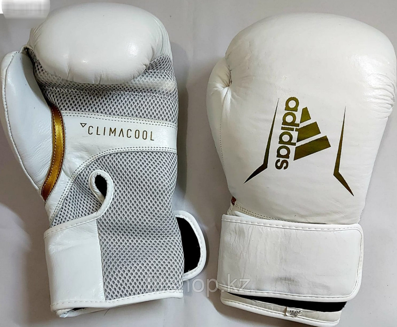 Перчатки для бокса и кикбоксинга Adidas натуральная кожа