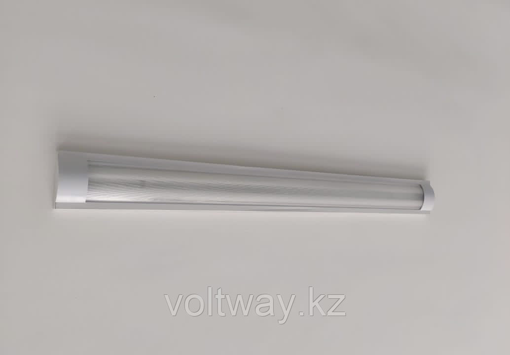Потолочный светильник ДПО под две лампы Т8, 1,2 м