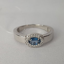 Серебряное кольцо  Топаз Лондон Блю  Фианит Aquamarine 6911708А.5 покрыто  родием
