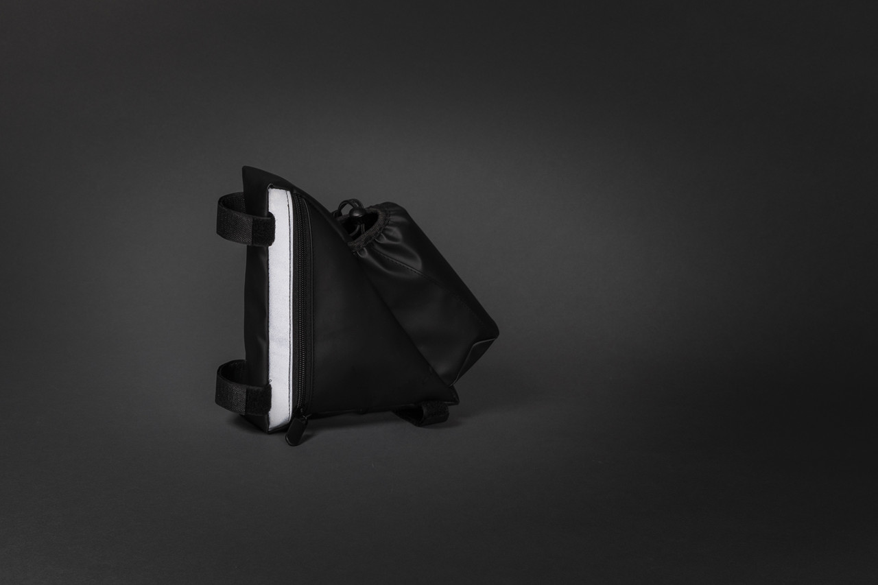 Велосипедная сумка со светоотражающей вставкой и держателем для бутылок, черный; , Длина 18,5 см., ширина 6 - фото 8 - id-p98379595