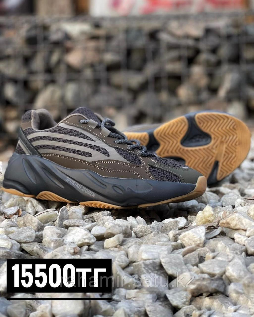Кросс Adidas Yeezy 700 V2 тем сер1