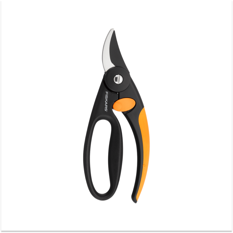 Плоскостной секатор с петлей для пальцев P44 FISKARS - фото 1 - id-p98398348