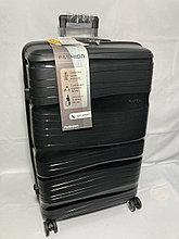 Большой пластиковый дорожный чемодан на 4-х колесах "Fashion" (высота 75 см, ширина 47 см, глубина 28 см)