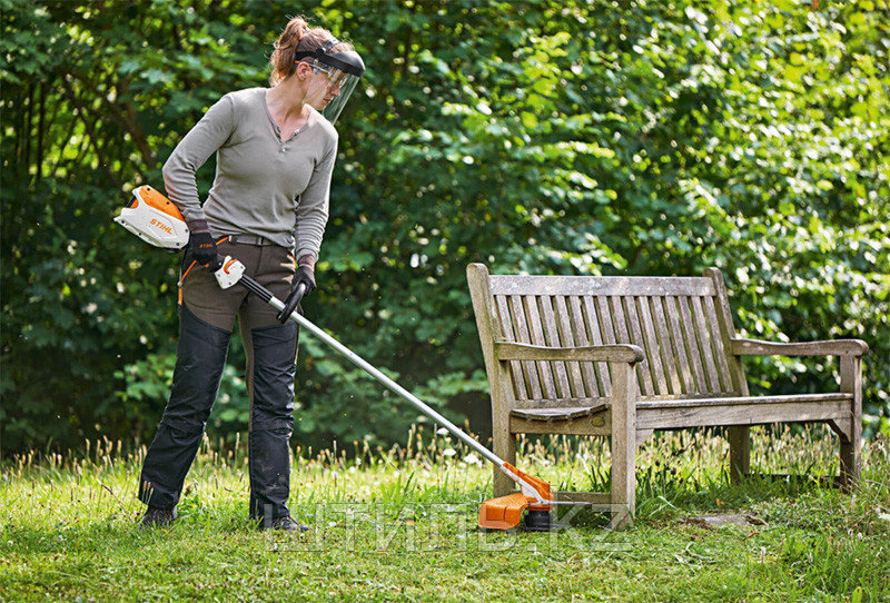 Аккумуляторный триммер STIHL FSA 86 R с леской (без батареи и зарядки) - фото 2 - id-p98497961