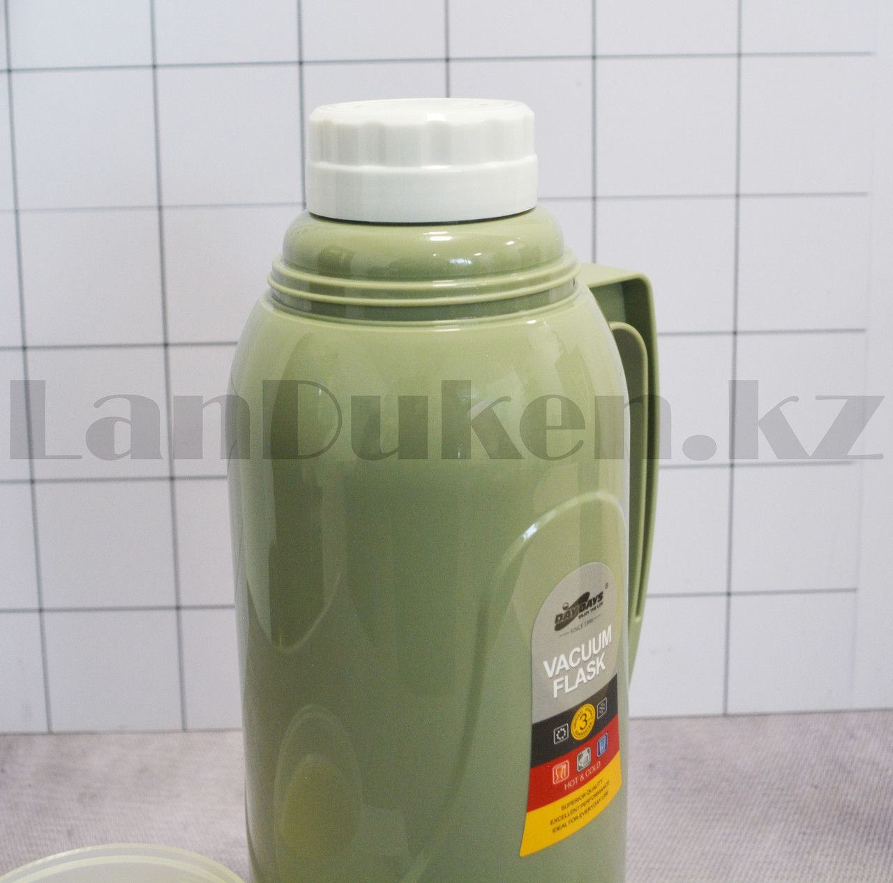 Вакуумный термос со стеклянной колбой с крышкой-кружкой 1,8 л Daydays CE-180 зеленый - фото 6 - id-p98554333
