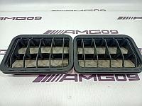 Решетка вентиляционная Mercedes-Benz C-Class W203 M272.921 2006 задн. (б/у)