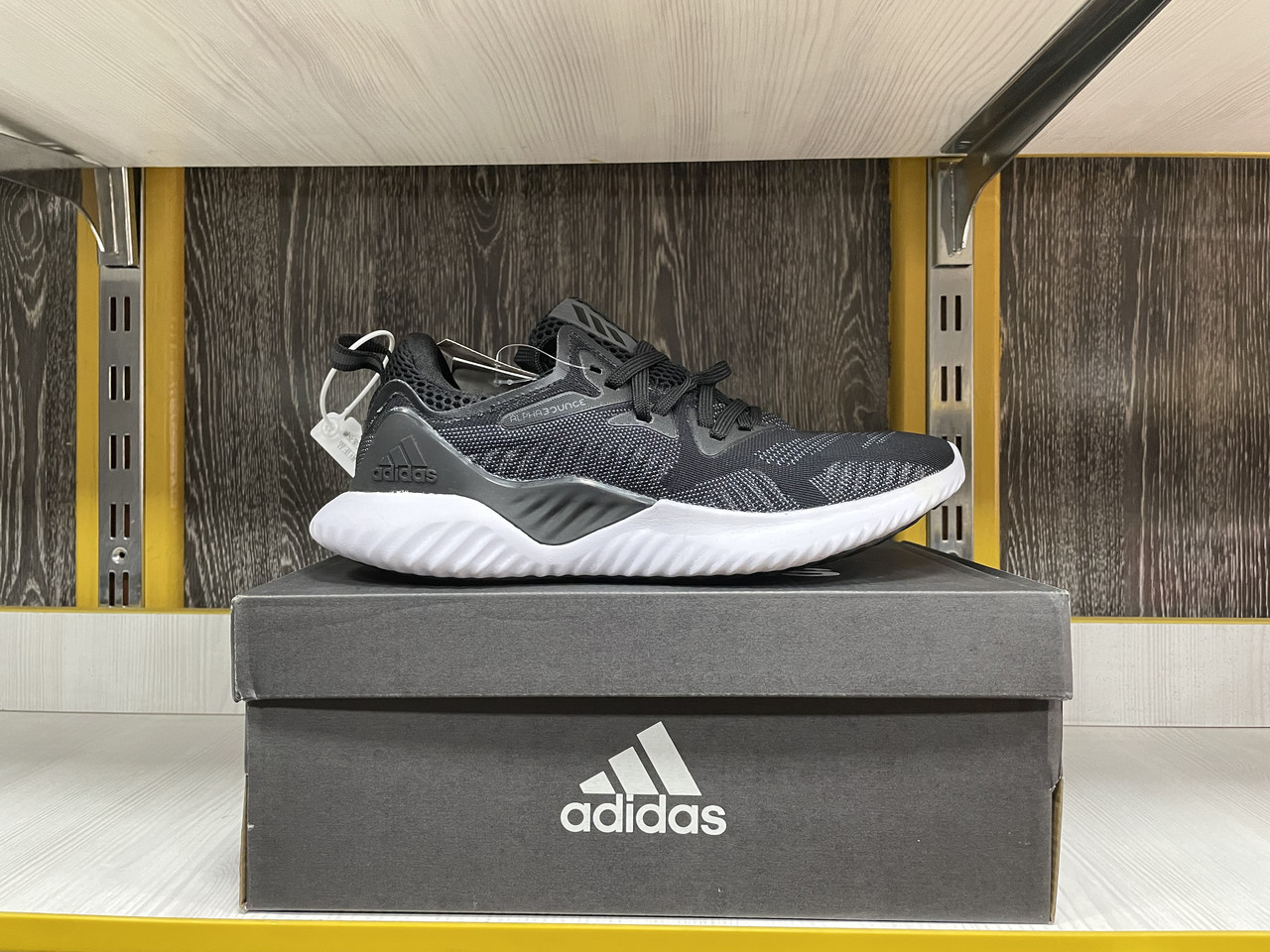 adidas alphabounce