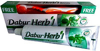 Зубная паста с базиликом Dabur Herbal Tooth Paste-smokers 150 гр.+ зубная щетка
