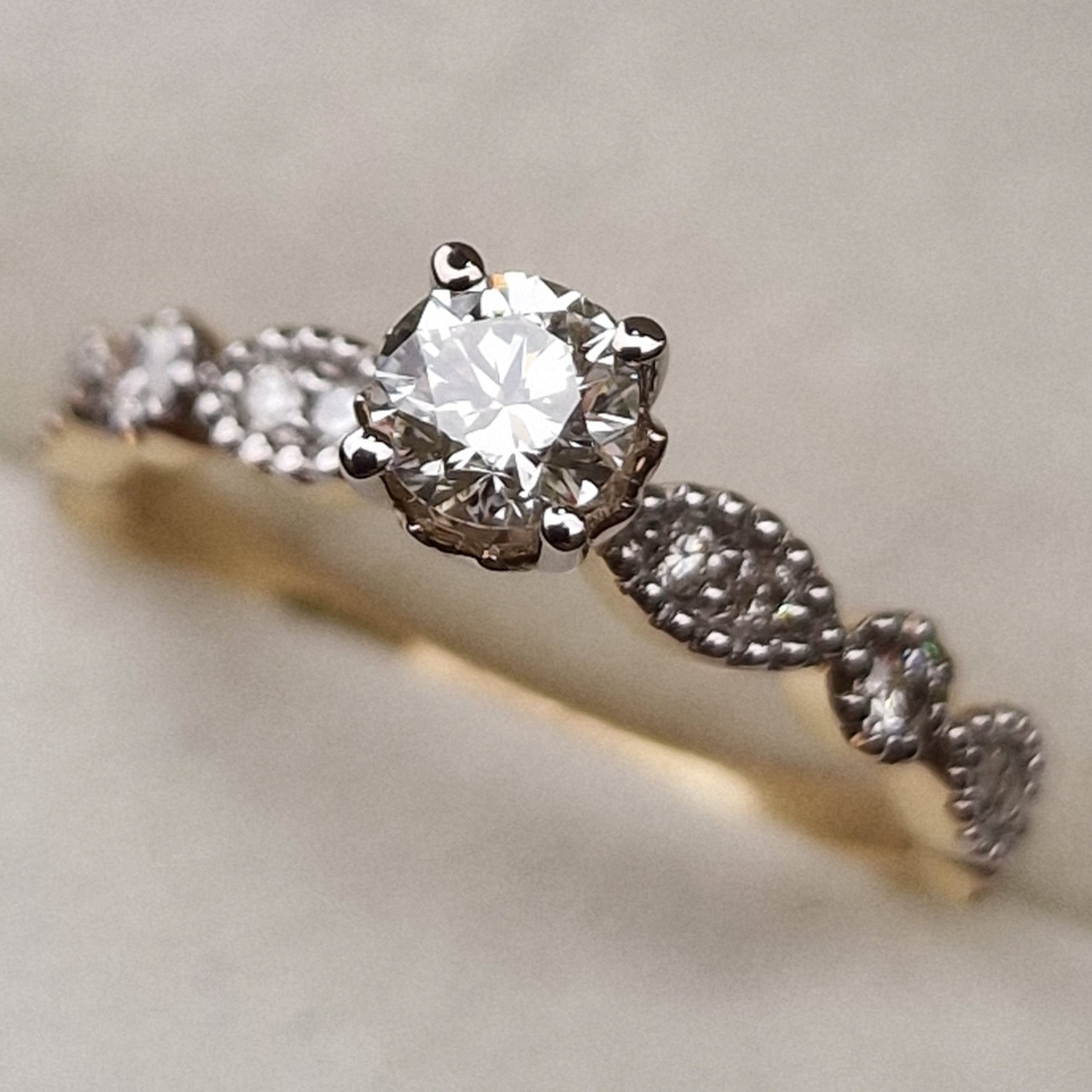 Сертификат IGI 0.53Ct VVS2/J, VG-Cut Золотое кольцо с бриллиантом