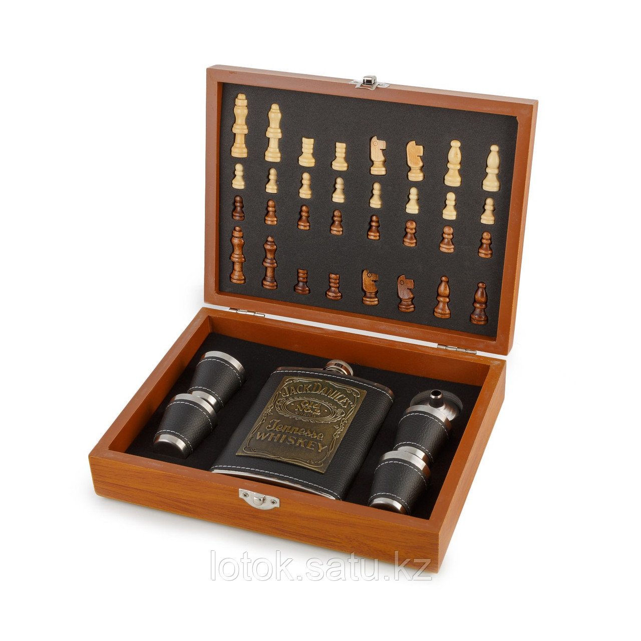 Подарочный набор «Деревянные шахматы с фляжкой и рюмками» - фото 1 - id-p98903216