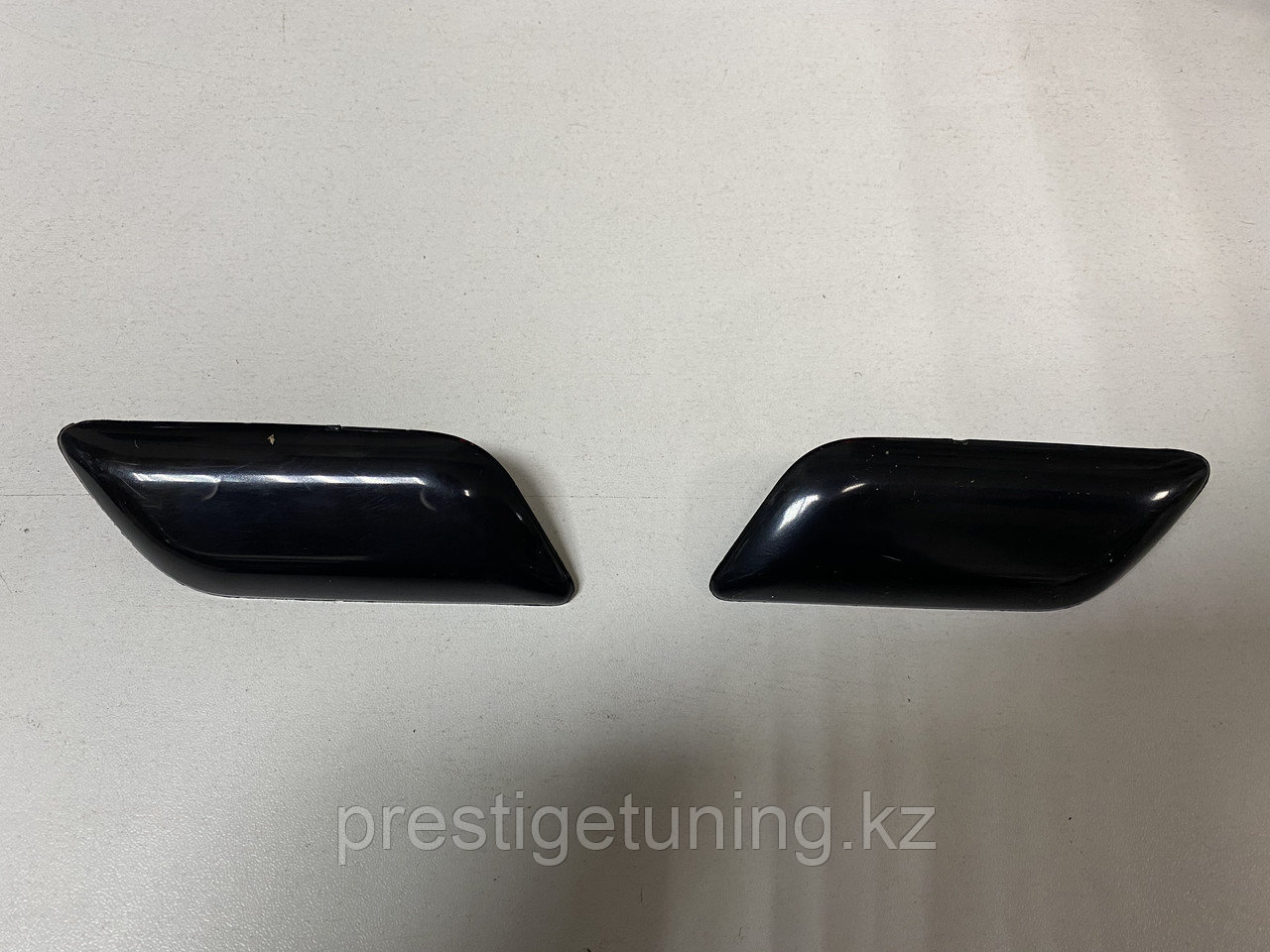 Заглушка (крышка) омывателя левая (L) на Camry V50 2011-14