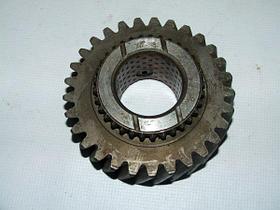 Шестерня КПП вала первичного 33027-1802039