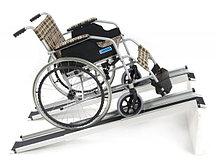 Пандус телескопический 2-х секционный (длина 215 см) для инвалидных колясок LY-6105-2-215