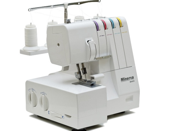 Швейная машина Minerva M840DS (оверлок)