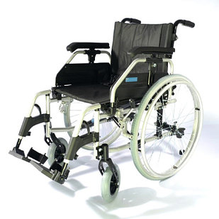 Кресло-коляска инвалидная облегченная складная LY-710 (710-030/45) Tommy