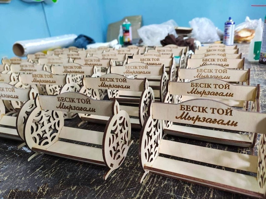 Ауызға қатты құсқанға дейін