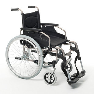 Кресло-коляска механическая с приводом от обода колеса V200