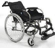 Кресло-коляска механическая с приводом от обода колеса с углом наклона спинки многофункциональная V300 30