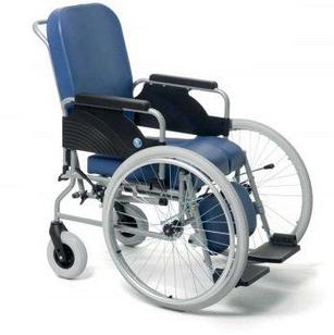 Кресло-стул с санитарным оснащением активное на колесах 9301