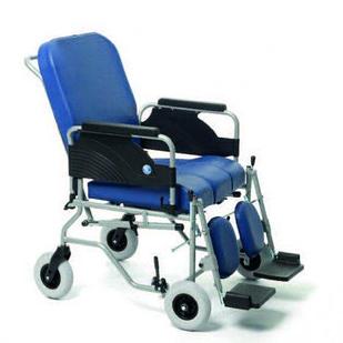 Кресло-стул с санитарным оснащением на колесах 9302