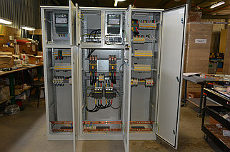 ВРУ-250А Номинальный ток вводного устройства: 250А и аппаратура АВР на 250А