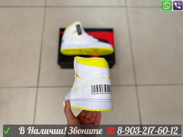 Кроссовки высокие Nike Air Jordan 1 белые - фото 2 - id-p99208807