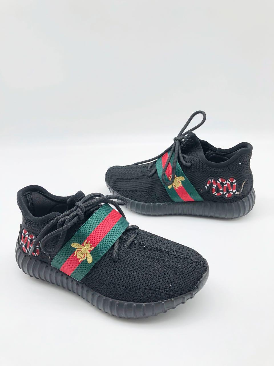 Кроссовки Adidas Yeezy 350 V2 x - фото 8 - id-p99206038