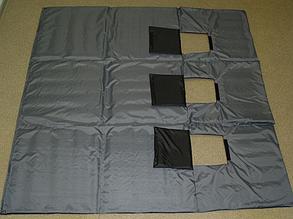 Саңылаулары бар қаптамадағы 2х2 қысқы шатырға арналған еден