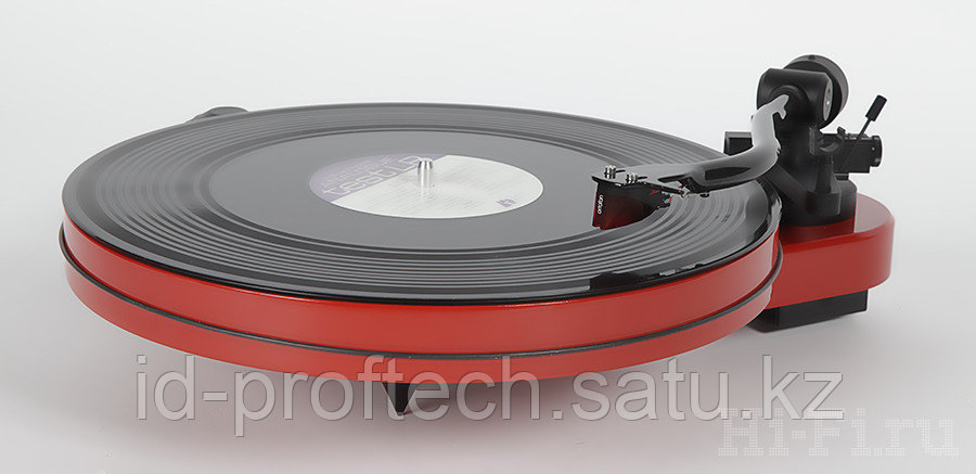 PRO-JECT Проигрыватель пластинок RPM1 Carbon 2M Red Красный EAN:9120050435391