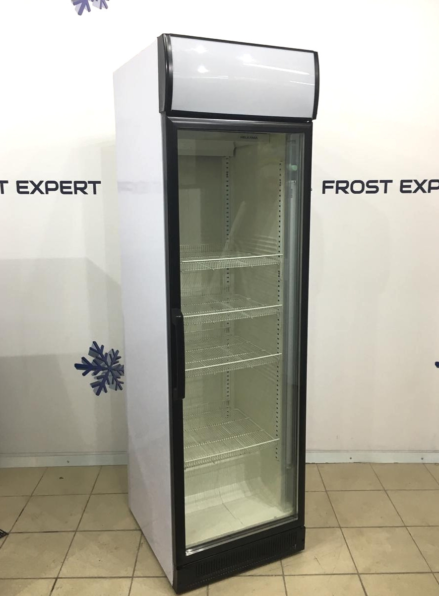 Аренда витринного холодильного шкафа HELKAMA C5P