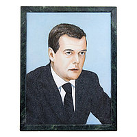 Портрет Медведев Д.А. из камня 34х44 см, каменная крошка