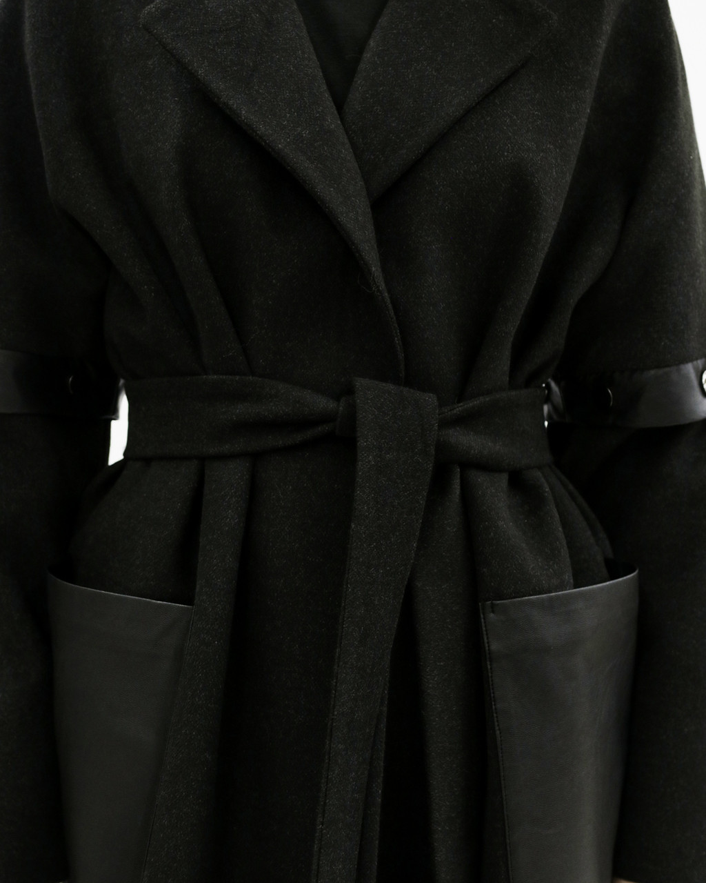Женское пальто «UM&H 80596644» черное (шерсть, кашемир) - фото 4 - id-p99304221