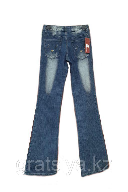 Широкие женские джинсы