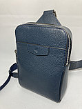 Мужская кожаная сумка-слинг "EMINSA". Высота 20 см, ширина 14 см, глубина 5 см., фото 2