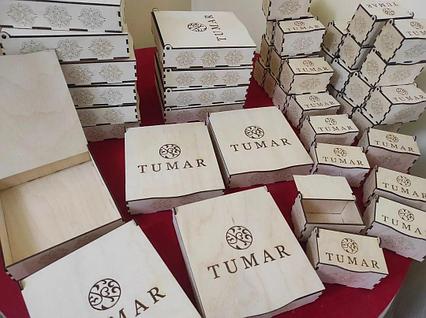 Коробка с лого компании на заказ